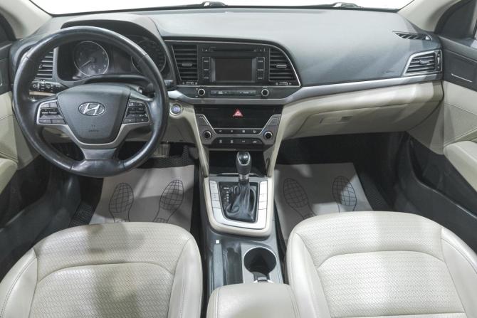 Hyundai Elantra VI (AD) с пробегом 2017 года, цена 1 609 000 рублей, 90000 км, седан, Автокод Объявления