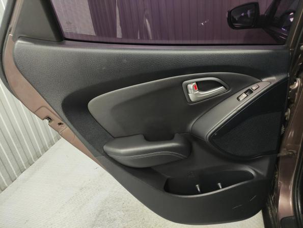 Hyundai ix35 I с пробегом 2012 года, цена 1 150 000 рублей, 198242 км, внедорожник, Автокод Объявления