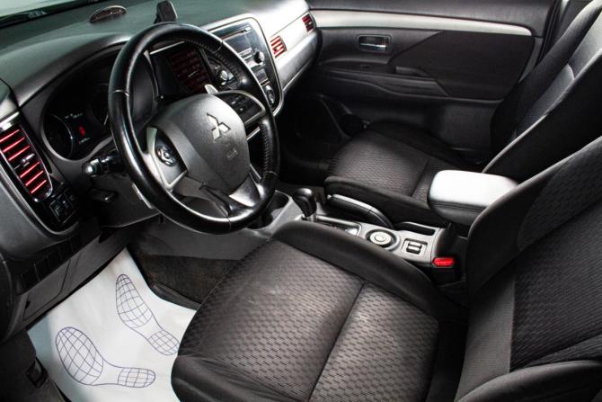 Mitsubishi Outlander III с пробегом 2013 года, цена 899 000 рублей, 215123 км, внедорожник, Автокод Объявления