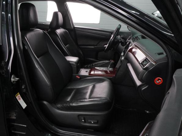 Toyota Camry VII (XV50) с пробегом 2012 года, цена 1 325 000 рублей, 393439 км, седан, Автокод Объявления