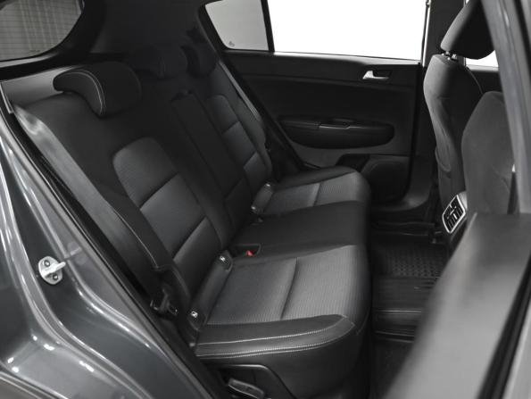 Kia Sportage IV Рестайлинг с пробегом 2019 года, цена 2 339 000 рублей, 82514 км, внедорожник, Автокод Объявления