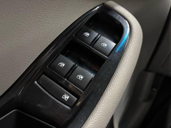 Chevrolet Orlando I с пробегом 2012 года, цена 850 000 рублей, 280208 км, компактвэн, Автокод Объявления