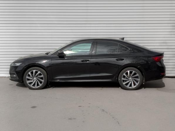Skoda Octavia IV (A8) с пробегом 2022 года, цена 2 995 000 рублей, 85681 км, лифтбек, Автокод Объявления