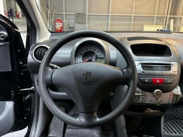 Peugeot 107 I Рестайлинг с пробегом 2010 года, цена 367 000 рублей, 141300 км, хэтчбек, Автокод Объявления