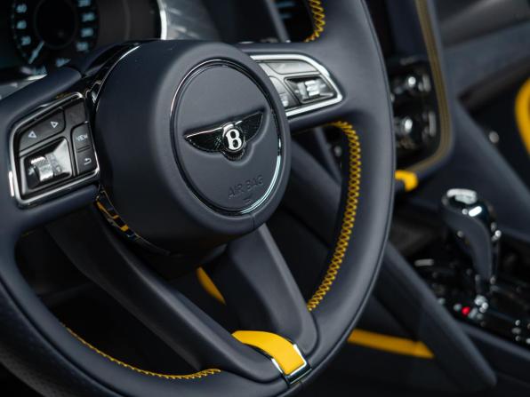 Новый Bentley Bentayga I Рестайлинг 2026 года, цена 47 700 000 рублей, внедорожник, Автокод Объявления