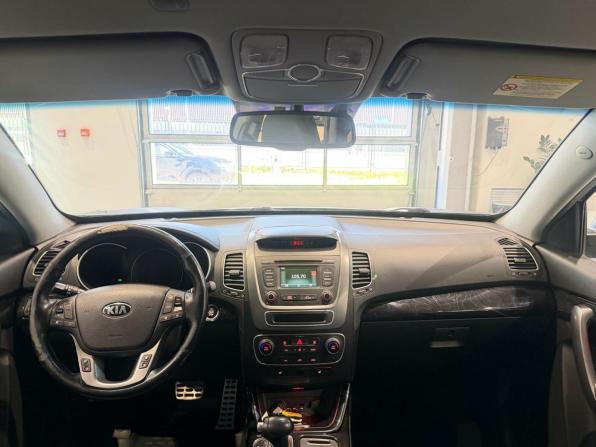 Kia Sorento II Рестайлинг с пробегом 2014 года, цена 1 650 000 рублей, 182866 км, внедорожник, Автокод Объявления