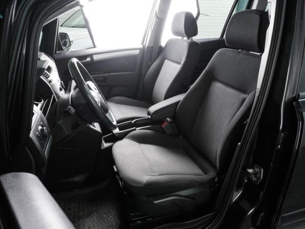 Opel Zafira B Рестайлинг с пробегом 2014 года, цена 974 000 рублей, 131819 км, компактвэн, Автокод Объявления