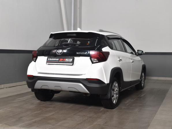 Toyota Yaris XP150 Рестайлинг с пробегом 2022 года, цена 1 794 995 рублей, 26239 км, хэтчбек, Автокод Объявления