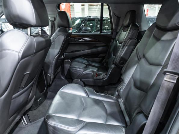 Cadillac Escalade IV с пробегом 2015 года, цена 3 850 000 рублей, 247390 км, внедорожник, Автокод Объявления
