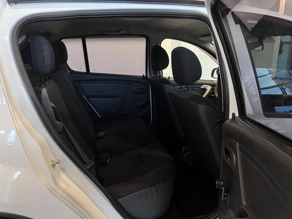 Renault Sandero I с пробегом 2013 года, цена 500 000 рублей, 236812 км, хэтчбек, Автокод Объявления