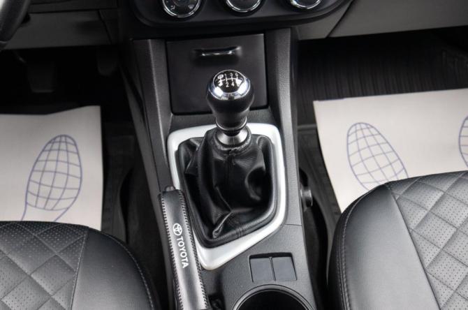 Toyota Corolla XI (E160 E170 E180) с пробегом 2014 года, цена 1 249 000 рублей, 215000 км, седан, Автокод Объявления