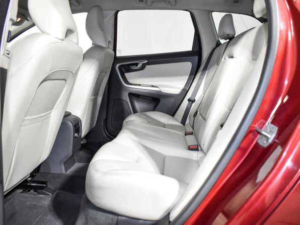 Volvo XC60 I Рестайлинг с пробегом 2015 года, цена 1 550 000 рублей, 258000 км, внедорожник, Автокод Объявления