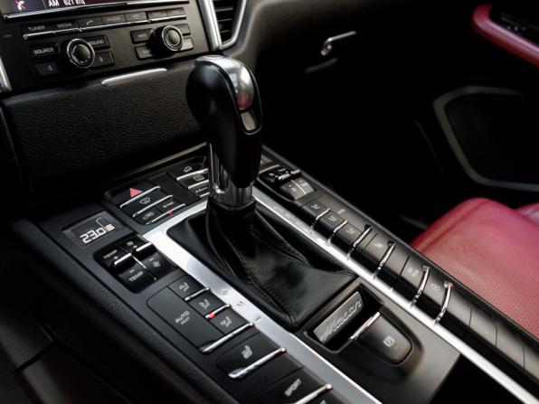 Porsche Macan I с пробегом 2015 года, цена 3 100 000 рублей, 151707 км, внедорожник, Автокод Объявления