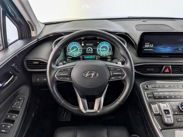 Hyundai Santa Fe IV Рестайлинг с пробегом 2022 года, цена 4 355 000 рублей, 43861 км, внедорожник, Автокод Объявления