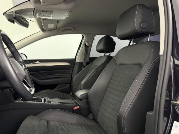 Volkswagen Passat B8 Рестайлинг с пробегом 2021 года, цена 2 600 000 рублей, 122934 км, седан, Автокод Объявления