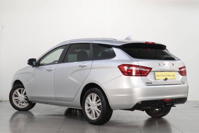 Lada (ВАЗ) Vesta I с пробегом 2019 года, цена 1 079 000 рублей, 75530 км, универсал, Автокод Объявления