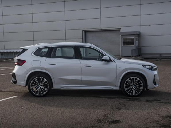 BMW X1 III (U11/U12) с пробегом 2025 года, цена 5 398 000 рублей, 19000 км, внедорожник, Автокод Объявления