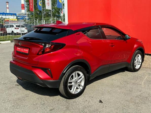 Toyota C-HR I Рестайлинг с пробегом 2022 года, цена 2 690 000 рублей, 30800 км, внедорожник, Автокод Объявления