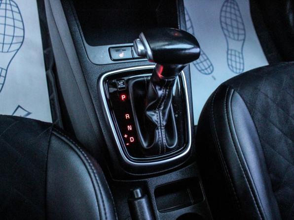 Kia Rio IV Рестайлинг с пробегом 2021 года, цена 1 585 600 рублей, 118493 км, хэтчбек, Автокод Объявления