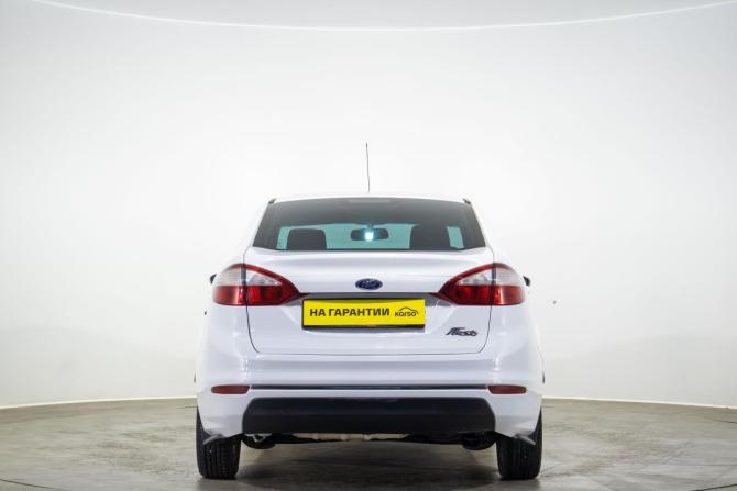 Ford Fiesta Mk6 Рестайлинг с пробегом 2015 года, цена 749 000 рублей, 172400 км, седан, Автокод Объявления