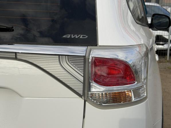 Mitsubishi Outlander III Рестайлинг с пробегом 2014 года, цена 1 659 000 рублей, 117700 км, внедорожник, Автокод Объявления