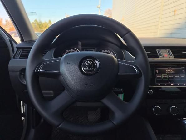 Skoda Octavia III (A7) Рестайлинг с пробегом 2019 года, цена 1 207 000 рублей, 150348 км, лифтбек, Автокод Объявления