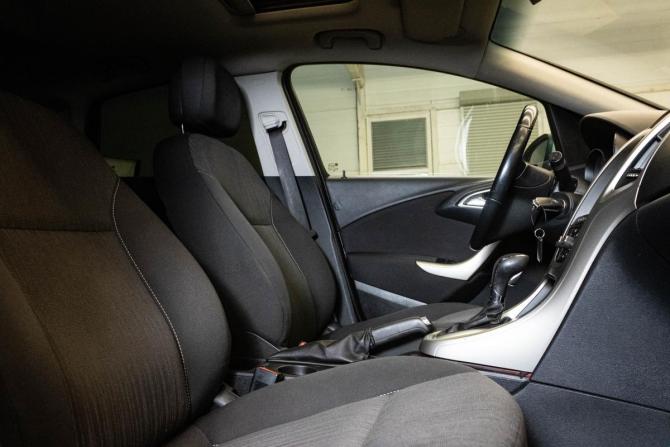 Opel Astra J с пробегом 2011 года, цена 699 000 рублей, 165659 км, хэтчбек, Автокод Объявления