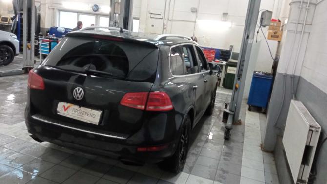 Volkswagen Touareg II с пробегом 2014 года, цена 1 566 000 рублей, 461086 км, внедорожник, Автокод Объявления