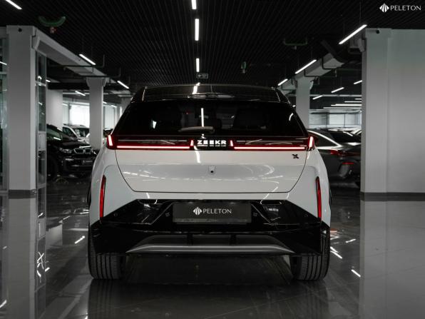 Zeekr X I с пробегом 2023 года, цена 5 550 000 рублей, 300 км, внедорожник, Автокод Объявления