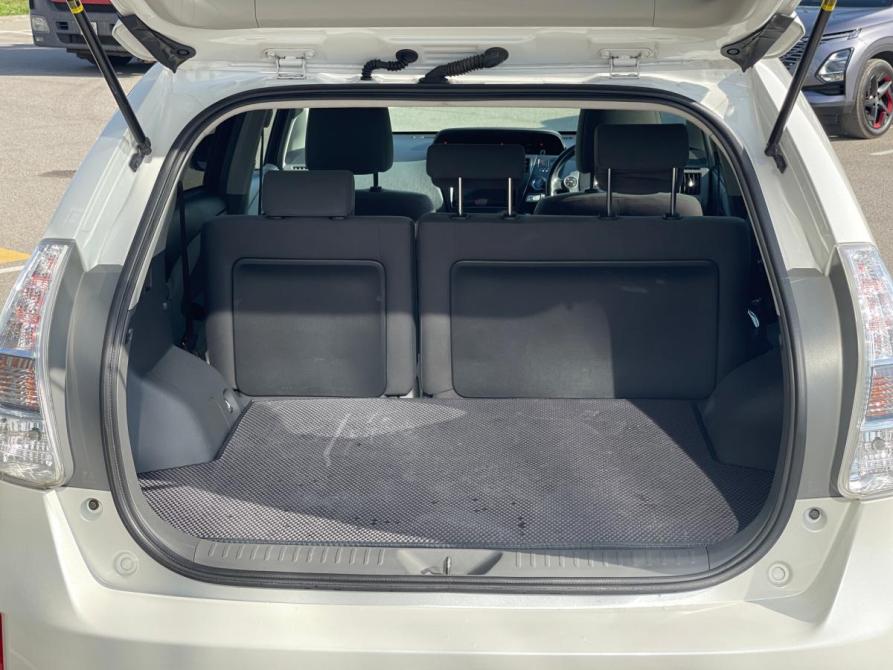Toyota Prius Alpha I (ZVW40/41) Томск  - изображение 19