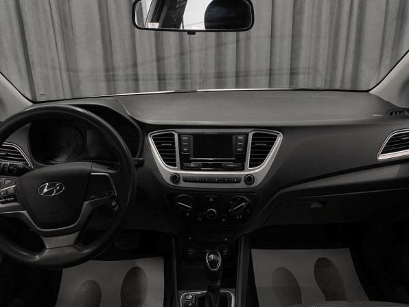 Hyundai Solaris II с пробегом 2019 года, цена 988 000 рублей, 97000 км, седан, Автокод Объявления