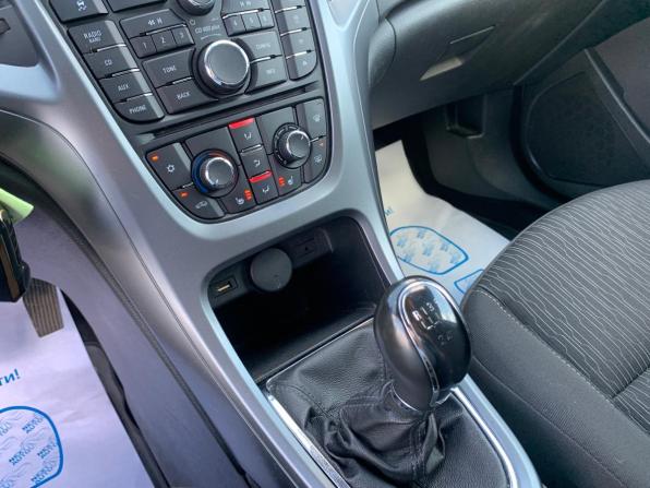 Opel Astra J Рестайлинг с пробегом 2014 года, цена 798 000 рублей, 164737 км, хэтчбек, Автокод Объявления