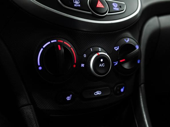 Hyundai Solaris I с пробегом 2014 года, цена 849 700 рублей, 127302 км, хэтчбек, Автокод Объявления