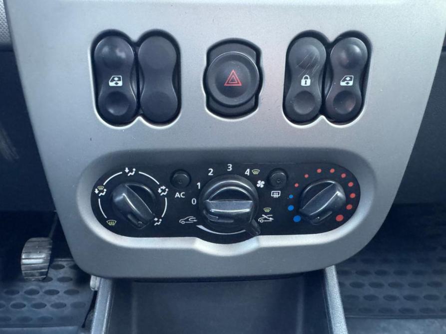 Renault Logan I Рестайлинг Ростов-на-Дону  - изображение 12