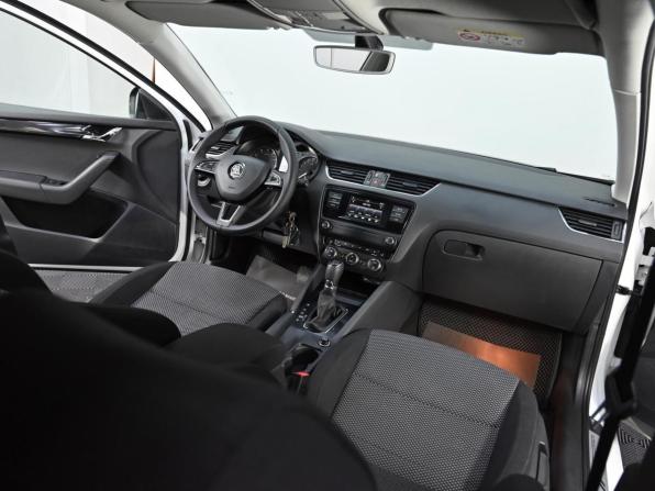 Skoda Octavia III (A7) с пробегом 2017 года, цена 1 249 000 рублей, 122000 км, лифтбек, Автокод Объявления