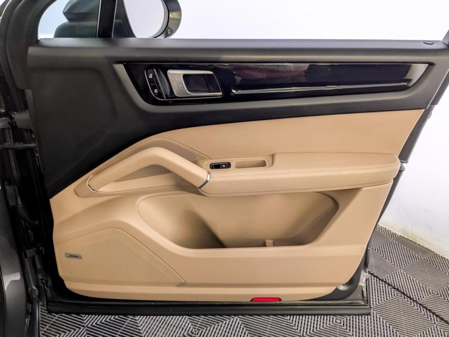 Porsche Cayenne III Москва  - изображение 26
