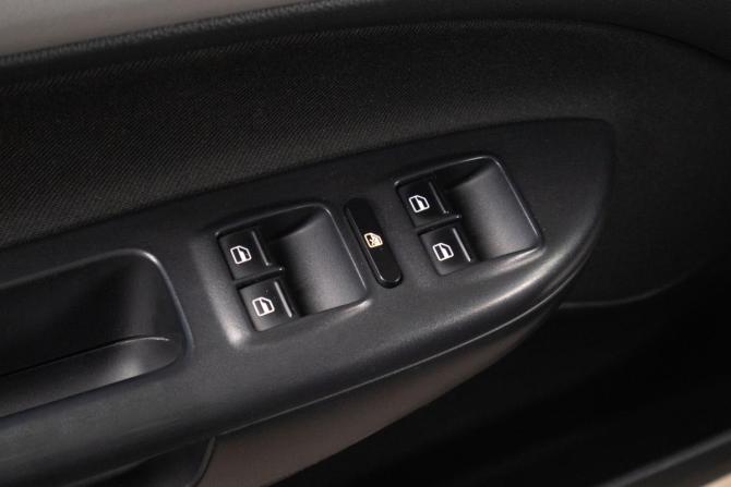 Skoda Octavia II (A5) Рестайлинг с пробегом 2012 года, цена 849 000 рублей, 255917 км, лифтбек, Автокод Объявления