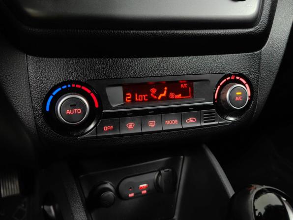 Kia Rio III Рестайлинг с пробегом 2015 года, цена 1 135 000 рублей, 101059 км, седан, Автокод Объявления