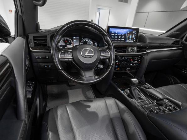 Lexus LX III Рестайлинг 2 с пробегом 2021 года, цена 8 900 000 рублей, 187592 км, внедорожник, Автокод Объявления