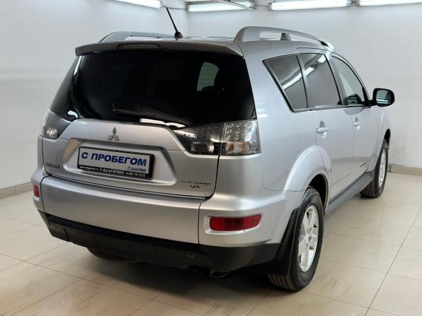 Mitsubishi Outlander II Рестайлинг с пробегом 2009 года, цена 870 000 рублей, 241850 км, внедорожник, Автокод Объявления