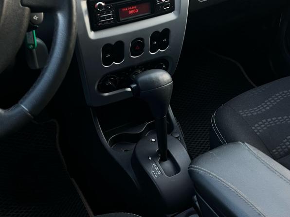 Renault Sandero I с пробегом 2012 года, цена 799 000 рублей, 167515 км, хэтчбек, Автокод Объявления