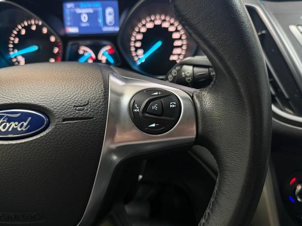 Ford Kuga II с пробегом 2015 года, цена 1 396 000 рублей, 95888 км, внедорожник, Автокод Объявления