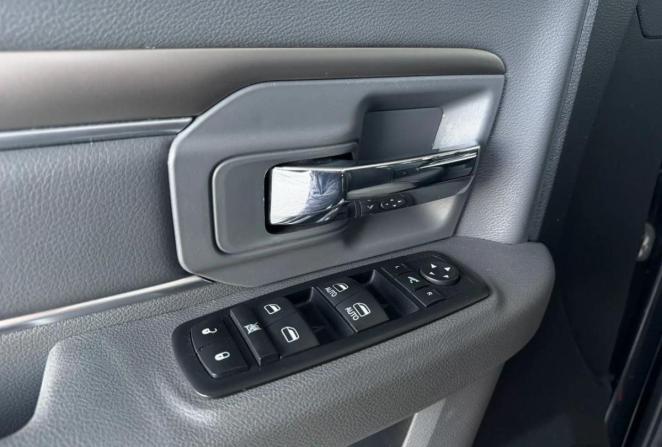Dodge RAM IV (DS/DJ) с пробегом 2017 года, цена 3 950 000 рублей, 178687 км, offers.body_type.unknown, Автокод Объявления