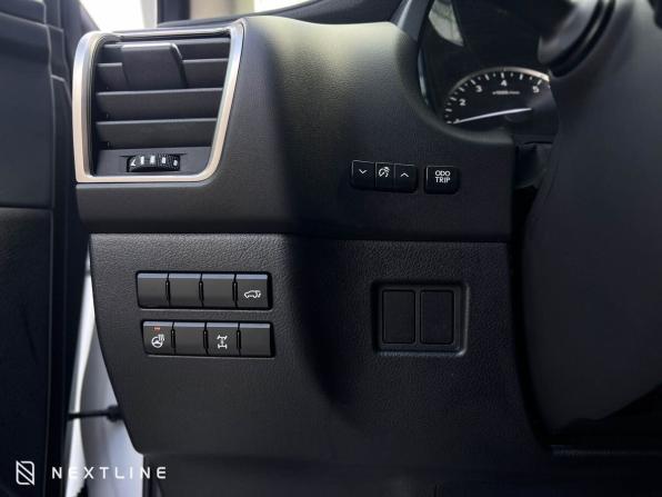 Lexus NX I Рестайлинг с пробегом 2019 года, цена 3 640 000 рублей, 75000 км, внедорожник, Автокод Объявления
