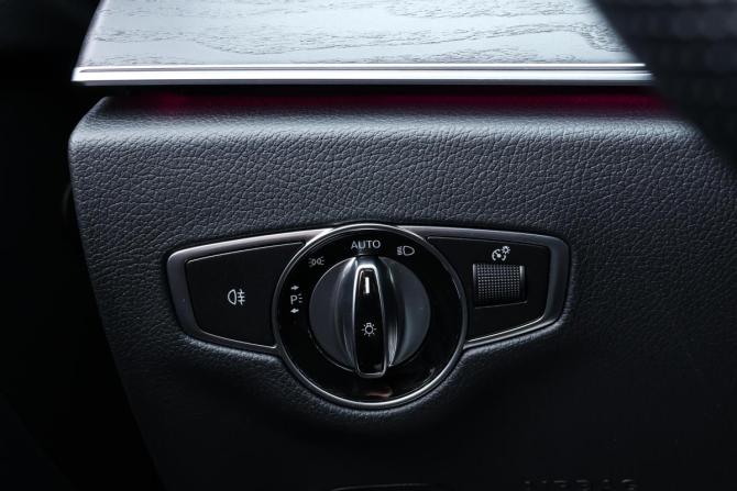 Mercedes-Benz E-Класс V (W213 S213 C238) Рестайлинг с пробегом 2020 года, цена 4 448 000 рублей, 69100 км, седан, Автокод Объявления