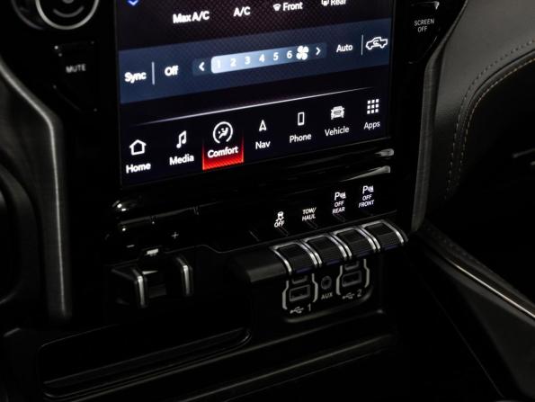 Ram 1500 V с пробегом 2022 года, цена 6 920 100 рублей, 67253 км, offers.body_type.unknown, Автокод Объявления