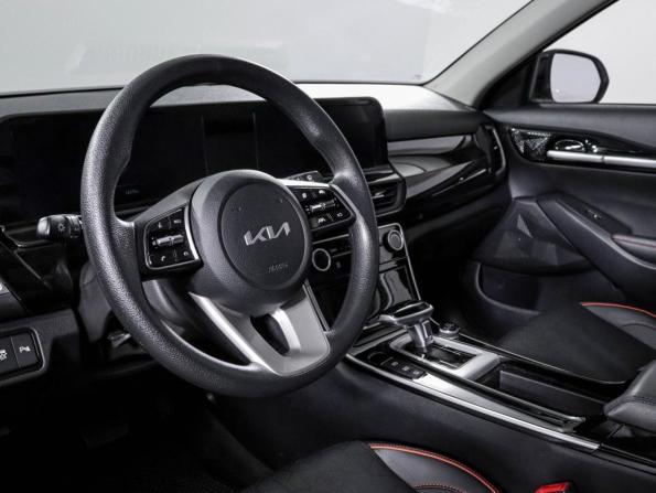 Kia Seltos I Рестайлинг с пробегом 2024 года, цена 2 299 000 рублей, 12274 км, внедорожник, Автокод Объявления