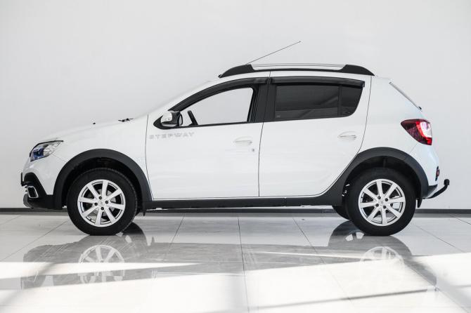 Renault Sandero II Рестайлинг с пробегом 2020 года, цена 1 300 000 рублей, 81981 км, хэтчбек, Автокод Объявления