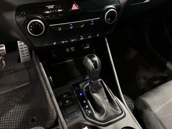 Hyundai Tucson III Рестайлинг с пробегом 2018 года, цена 2 287 000 рублей, 113500 км, внедорожник, Автокод Объявления