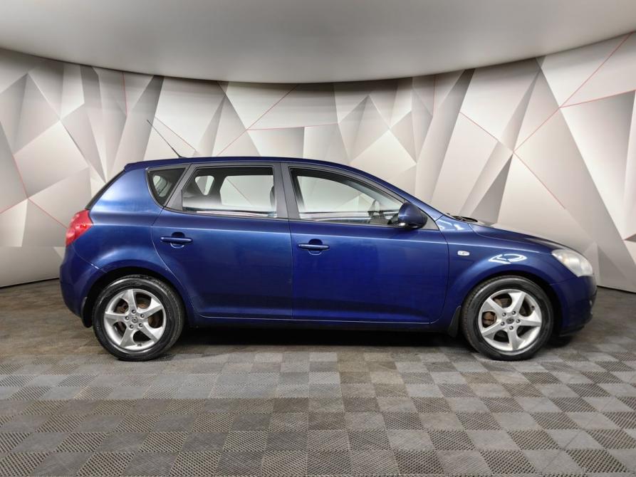 Kia Ceed I Москва  - изображение 6